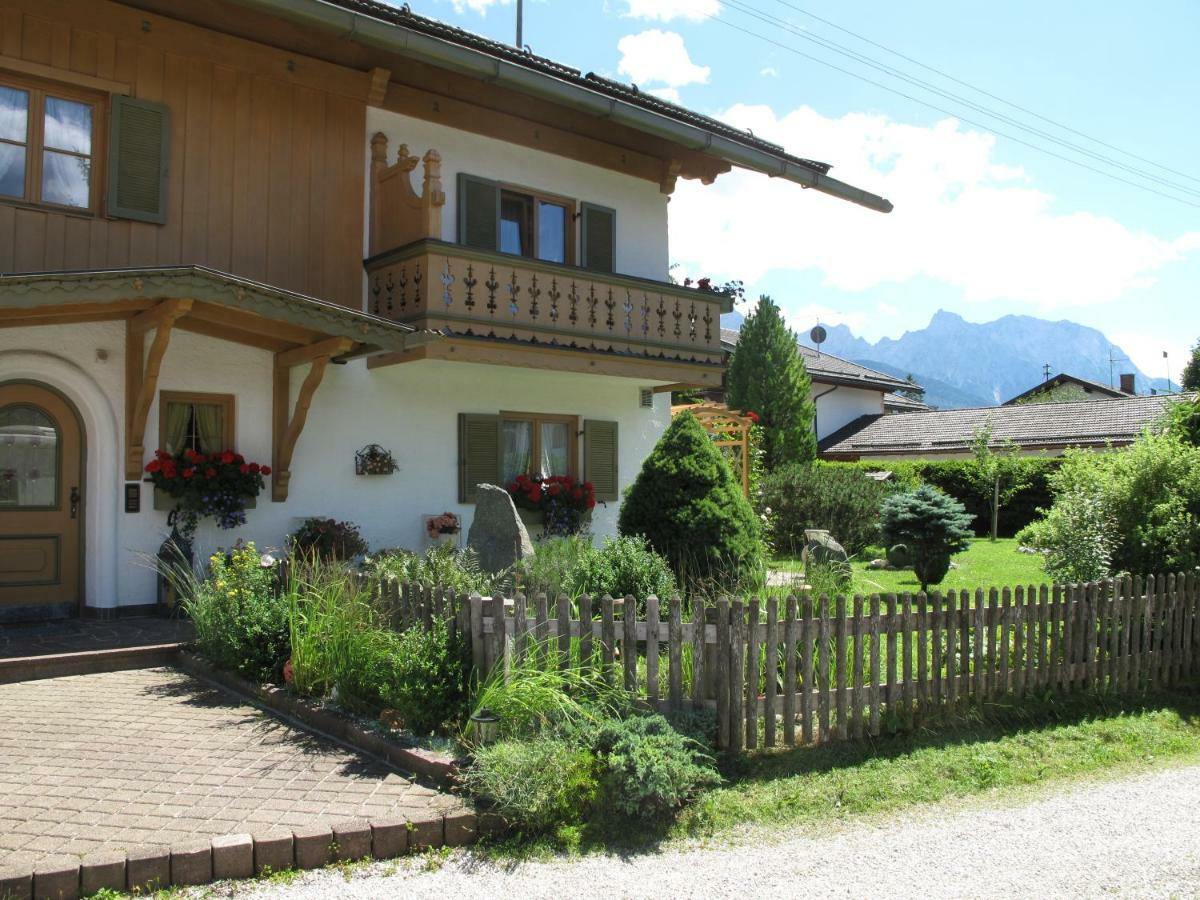 Ferienhaus Alpenzauber Krun Ngoại thất bức ảnh
